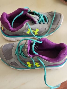 Under Armour Sneakers